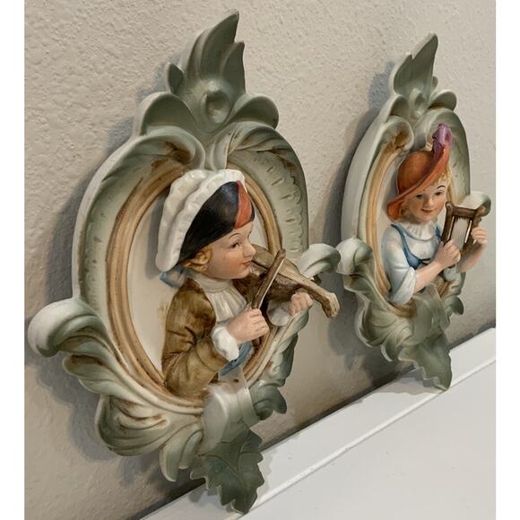 Vtg Hand Painted Porcelain Bisque Wall Hanging Decor Boy Girl Musical Instrument - Picture 3 of 12